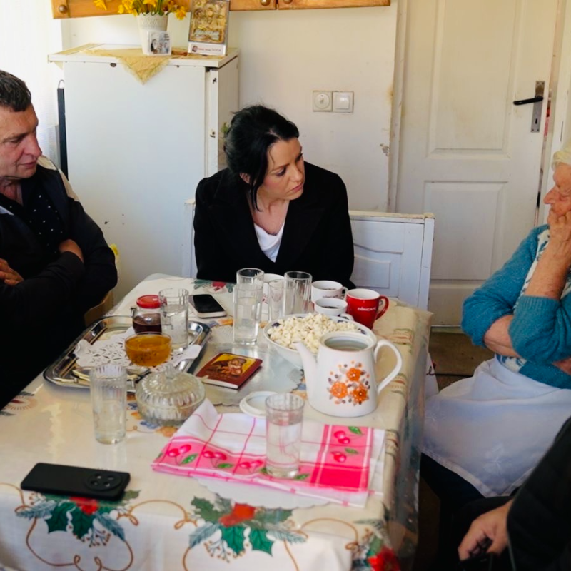 Poseta baki Velinki u Donjoj Sipulji