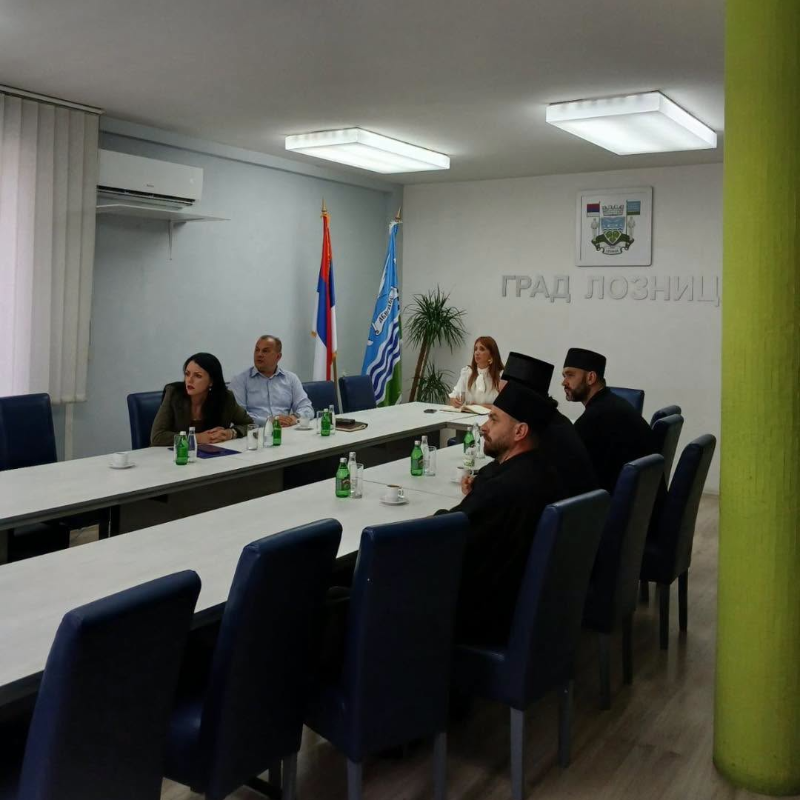 Град Лозница и Епархија шабачка разговарали о изградњи нових верских објеката