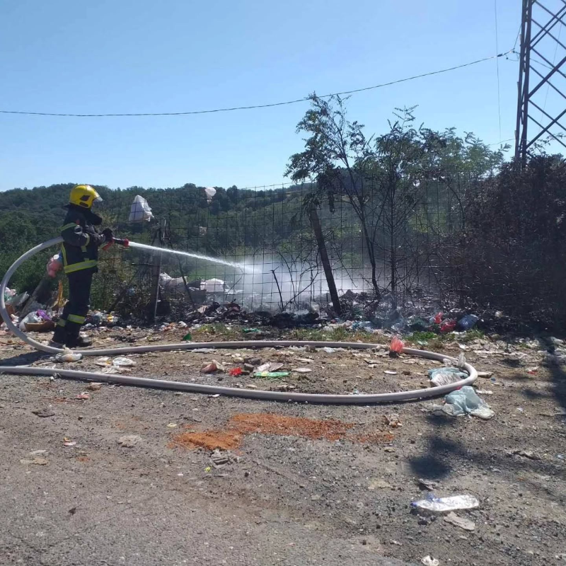 Пожар на депонији у Крупњу брзо стављен под контролу